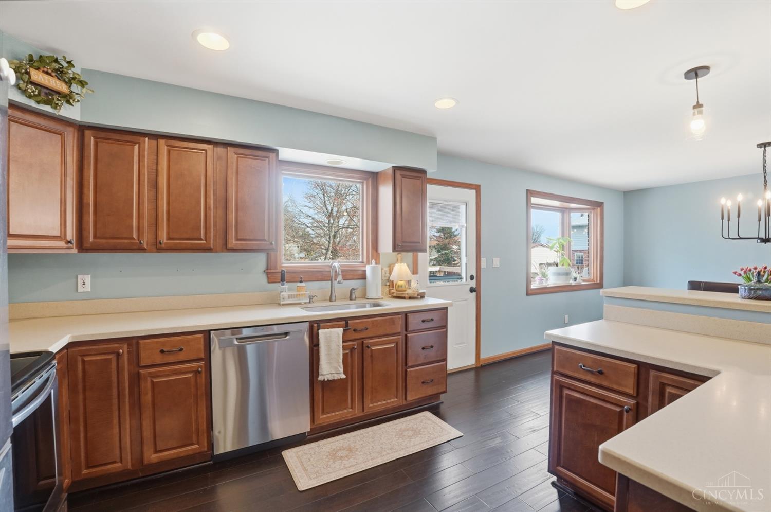 3376 Palmhill Lane