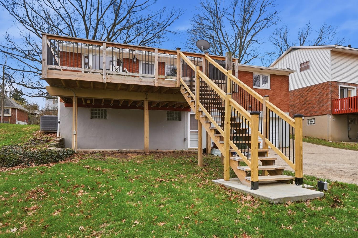 3376 Palmhill Lane