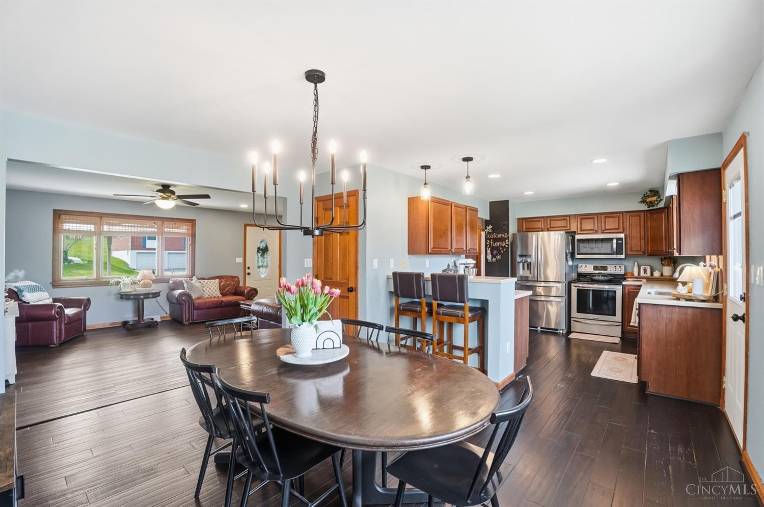 3376 Palmhill Lane