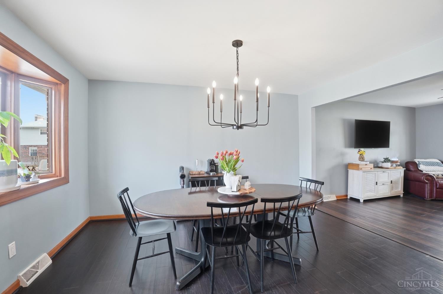 3376 Palmhill Lane