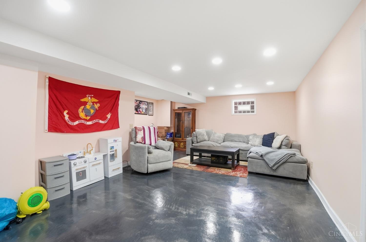 3376 Palmhill Lane
