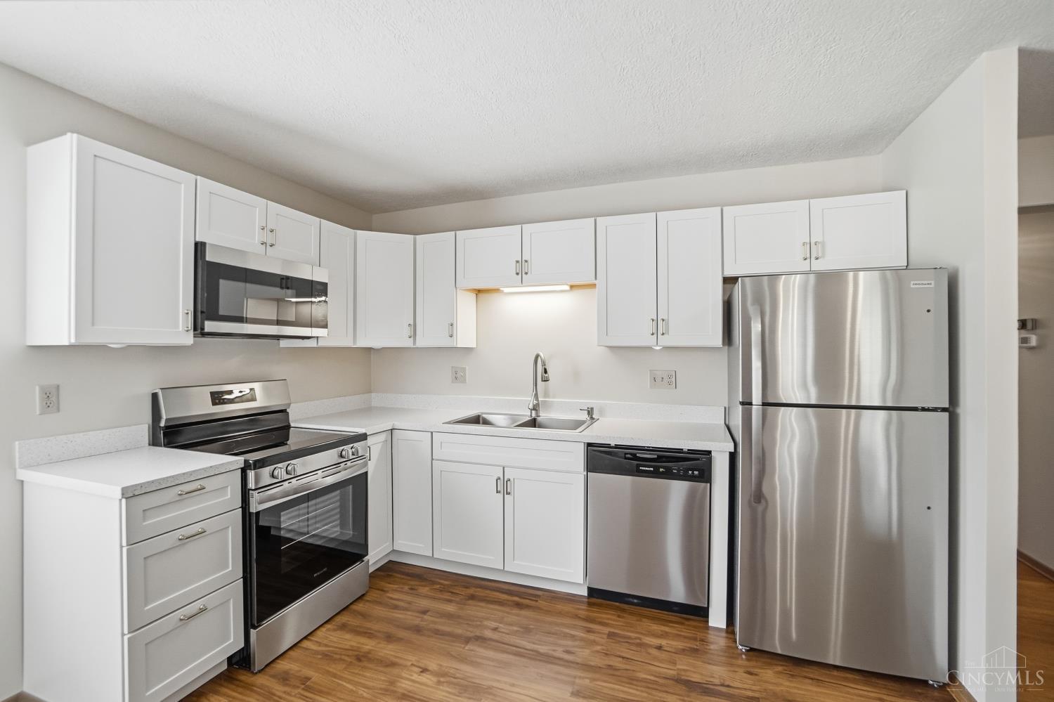 5160 Old Oak Trail 25
