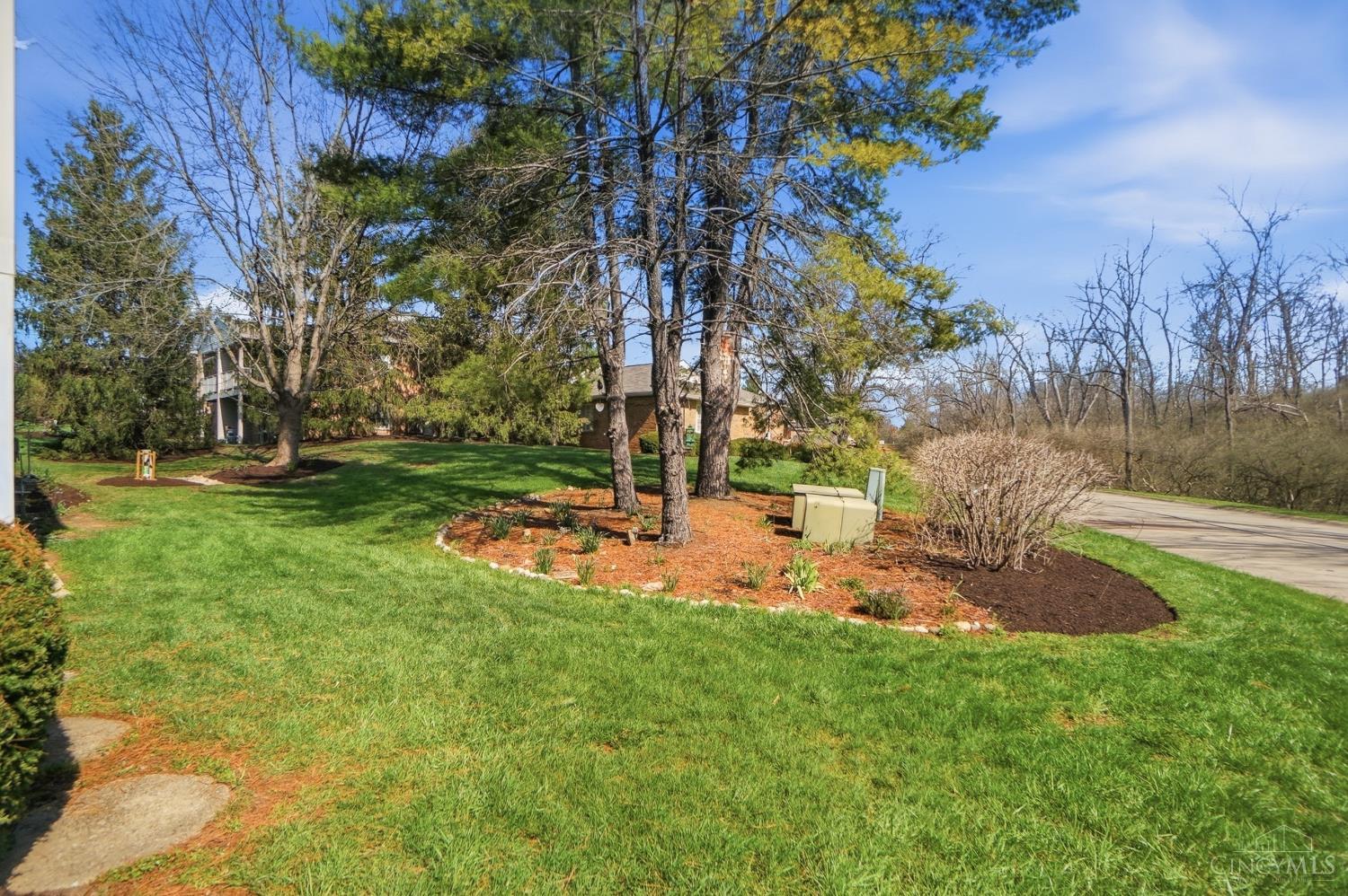 5160 Old Oak Trail 25