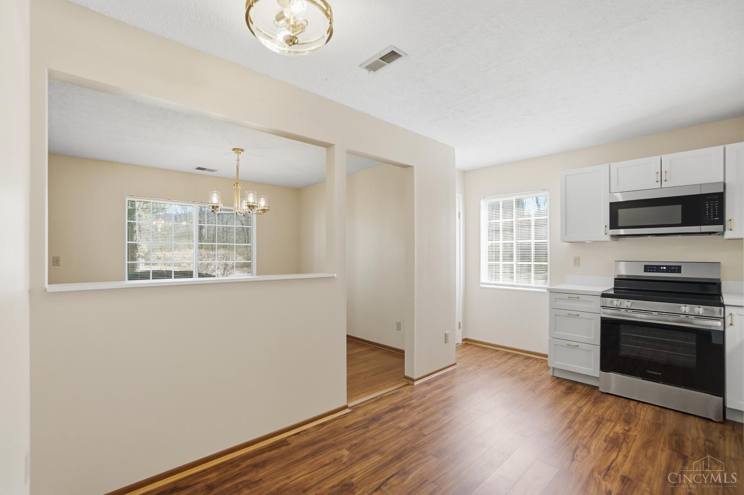 5160 Old Oak Trail 25