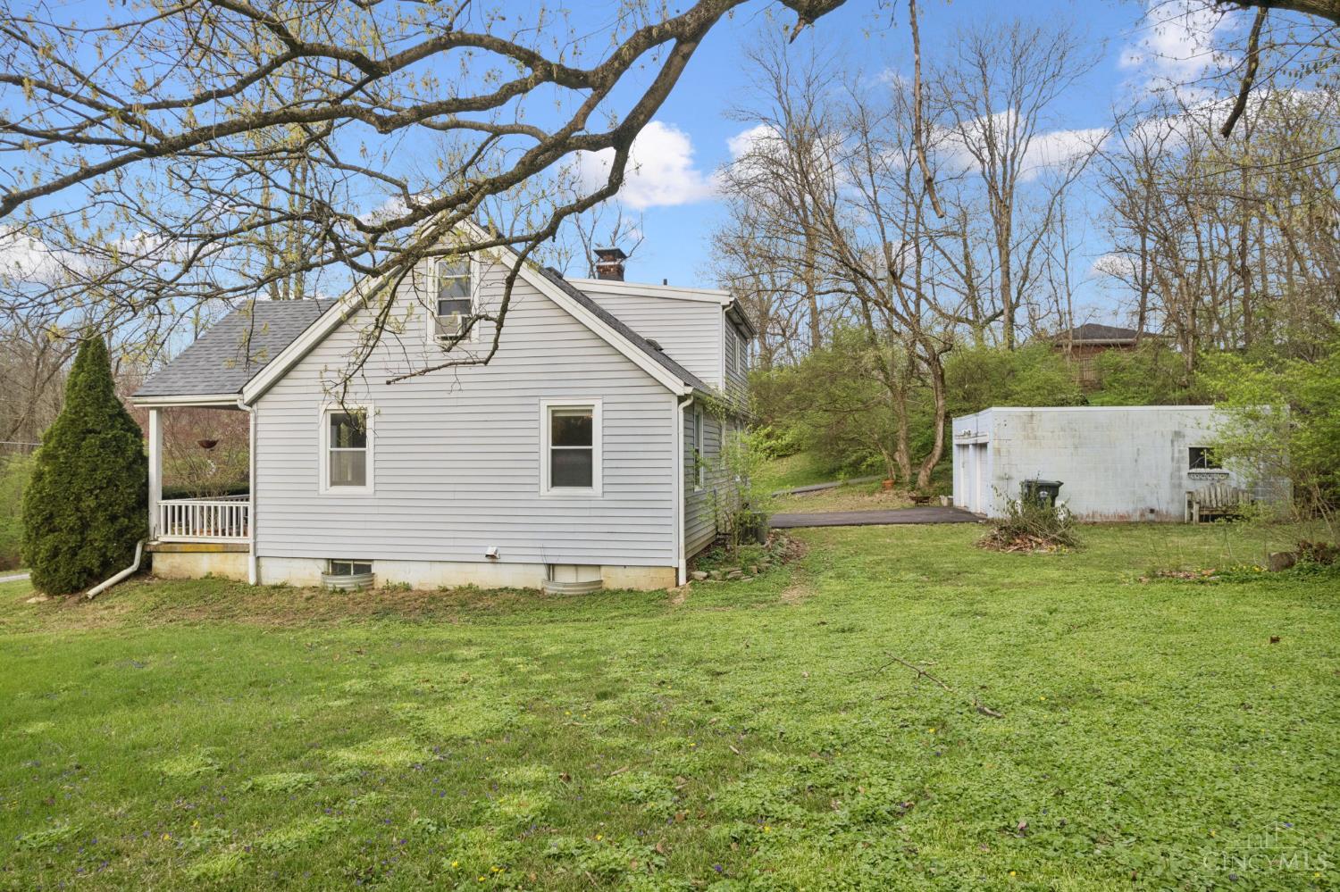 7734 Forest Road