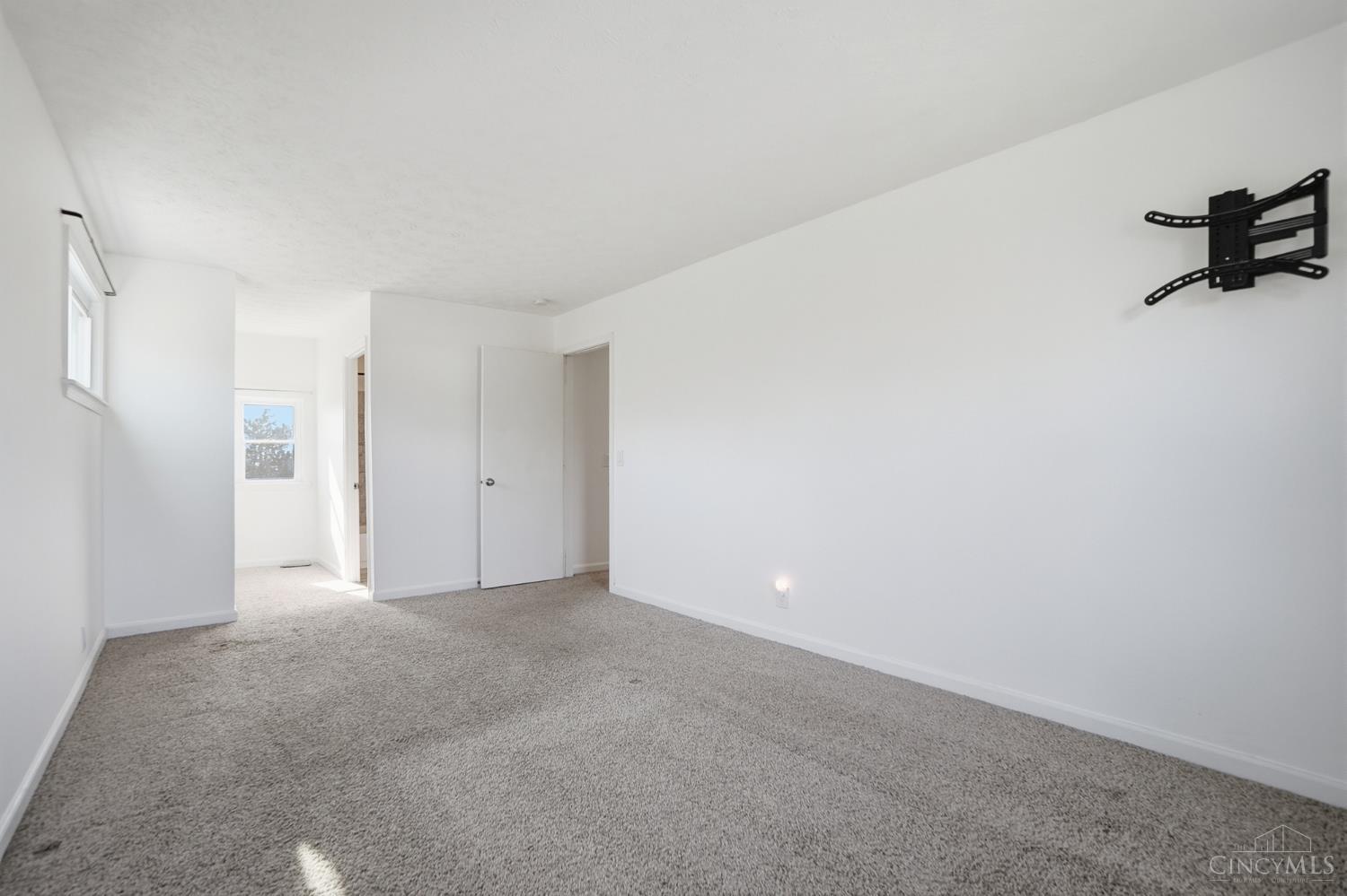 215 Jefferson Court