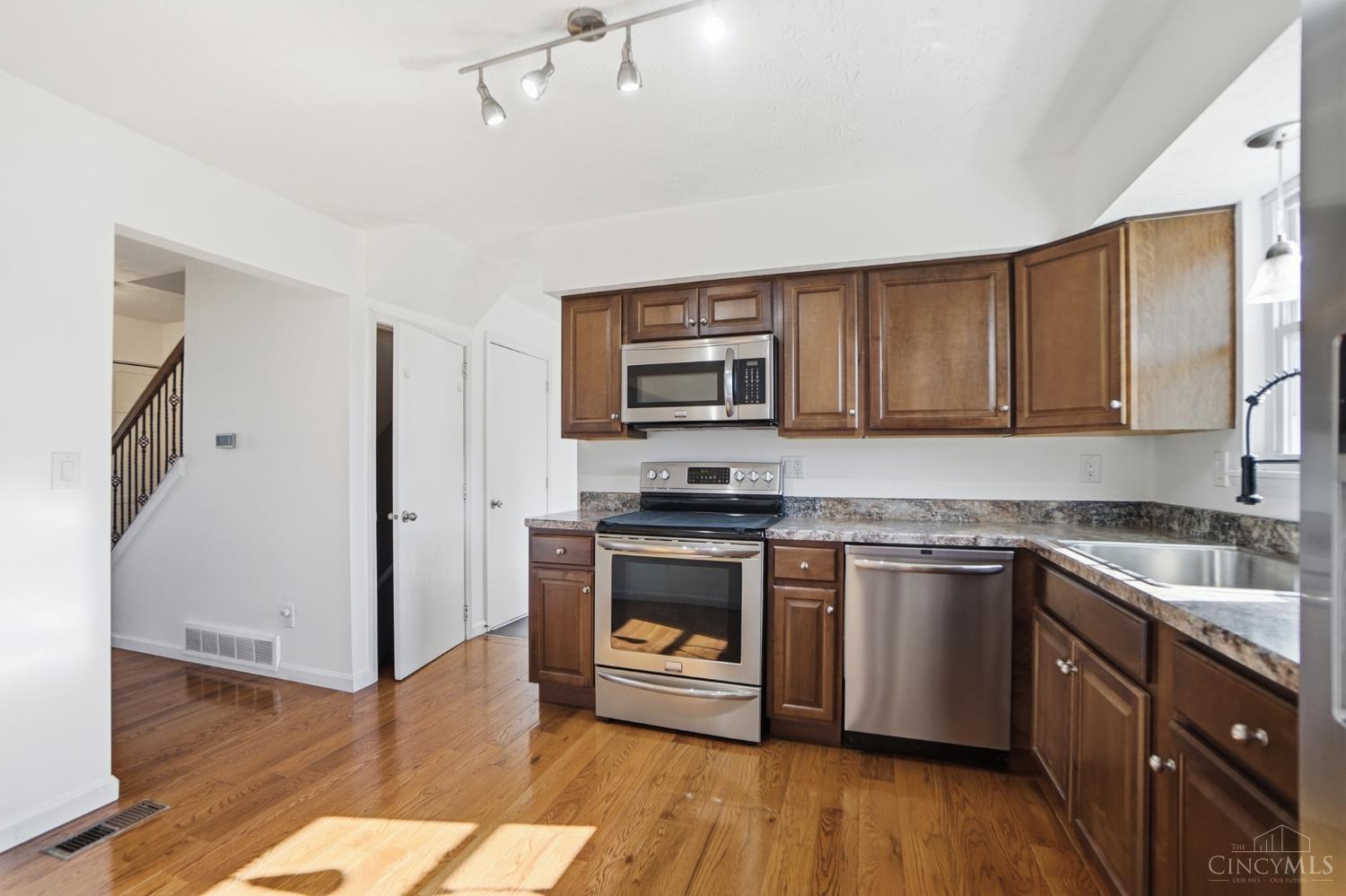 215 Jefferson Court