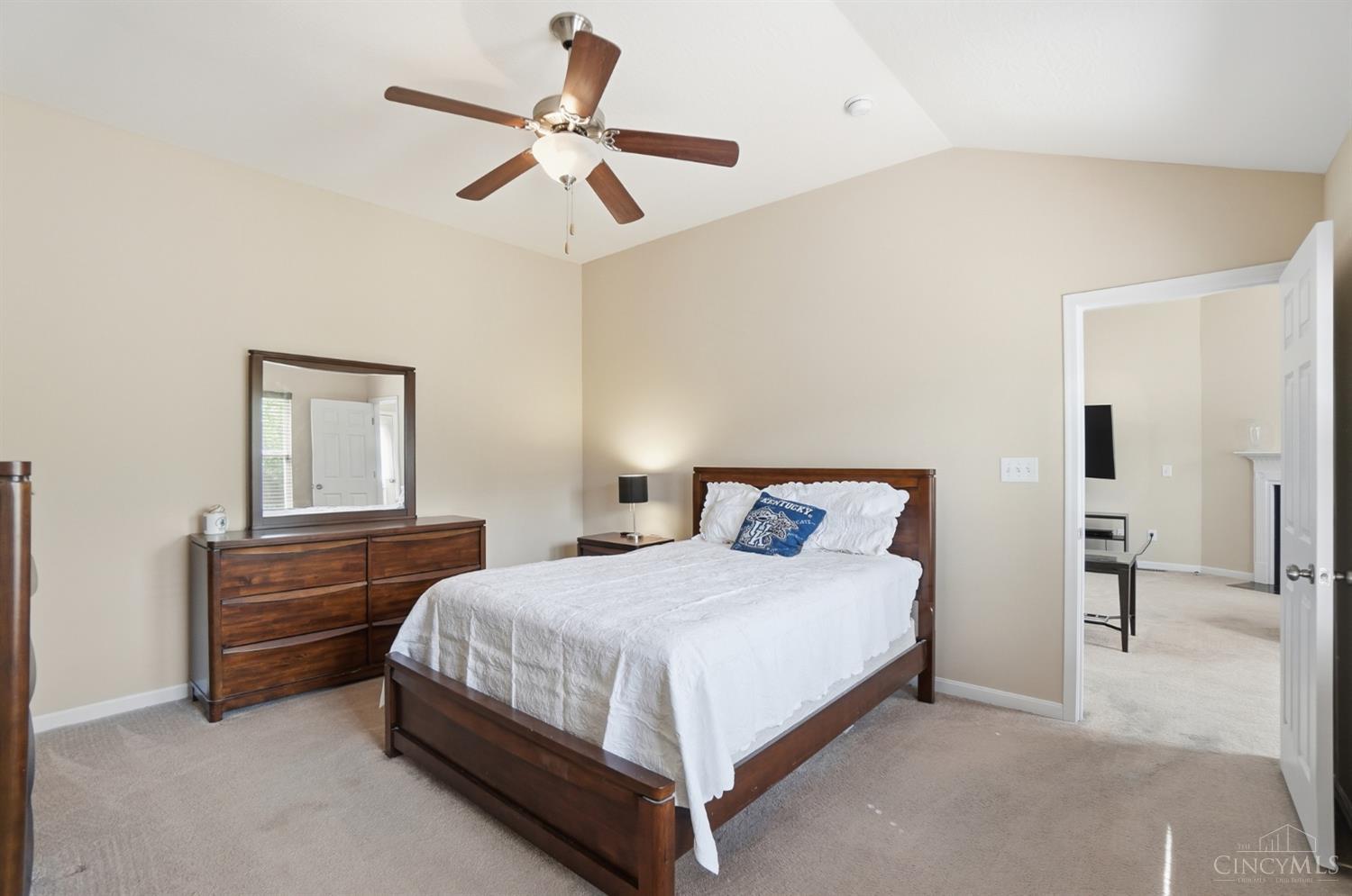 5670 Beechtree Lane