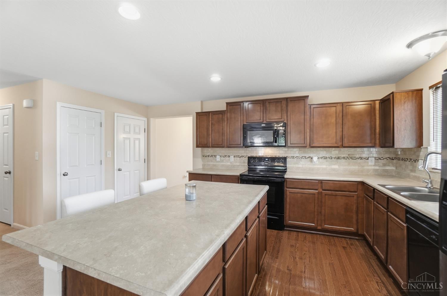 5670 Beechtree Lane