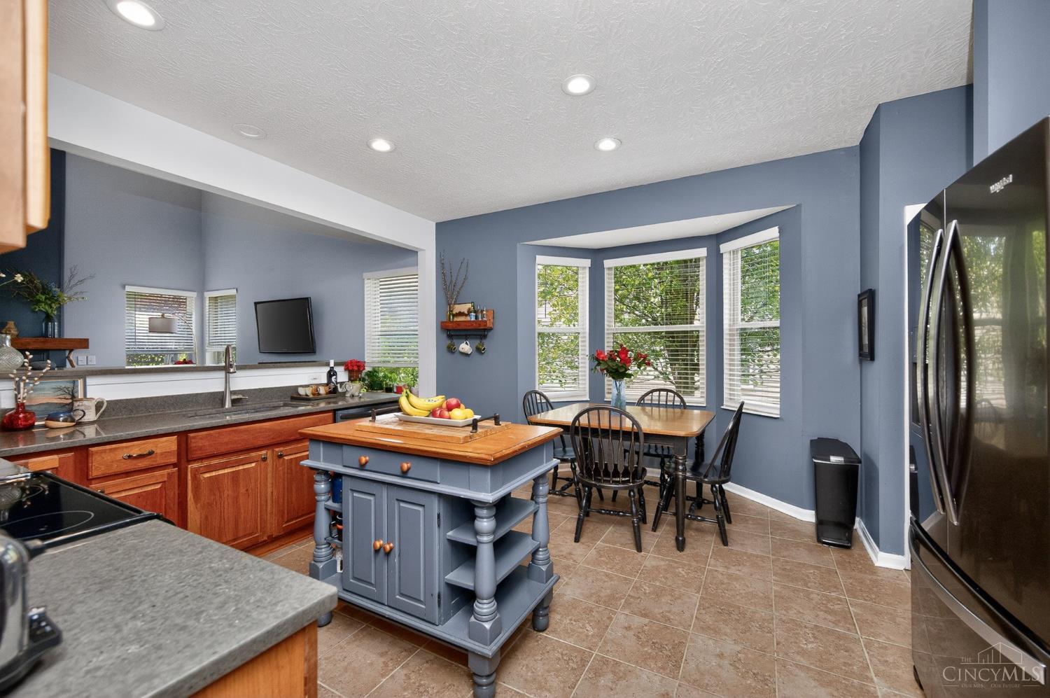 218 Heffron Circle