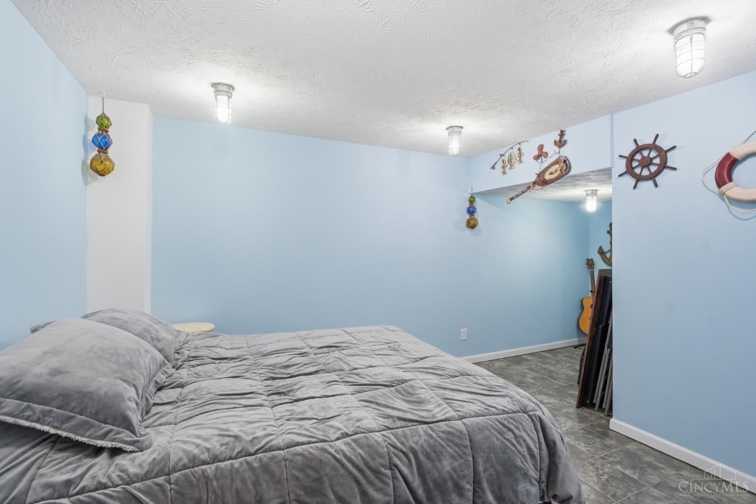 7808 Meadow Crest Court