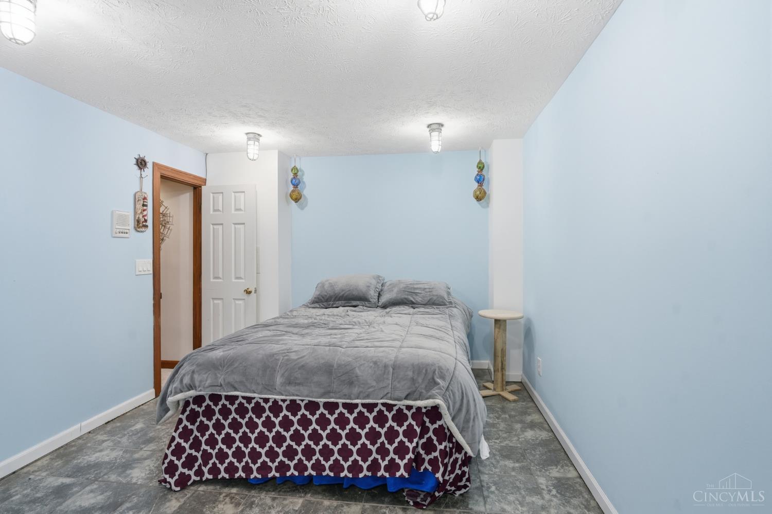 7808 Meadow Crest Court