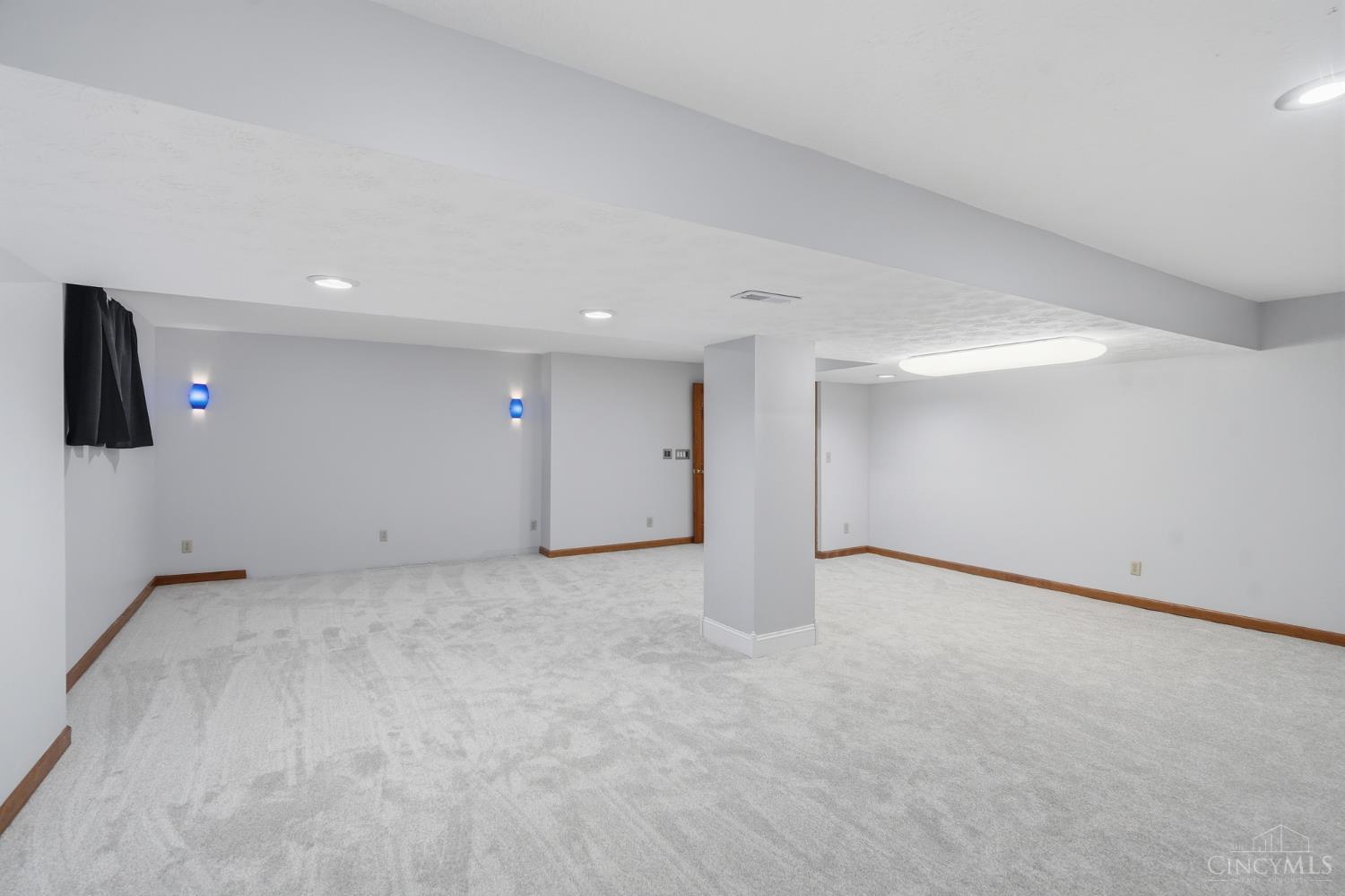 7808 Meadow Crest Court