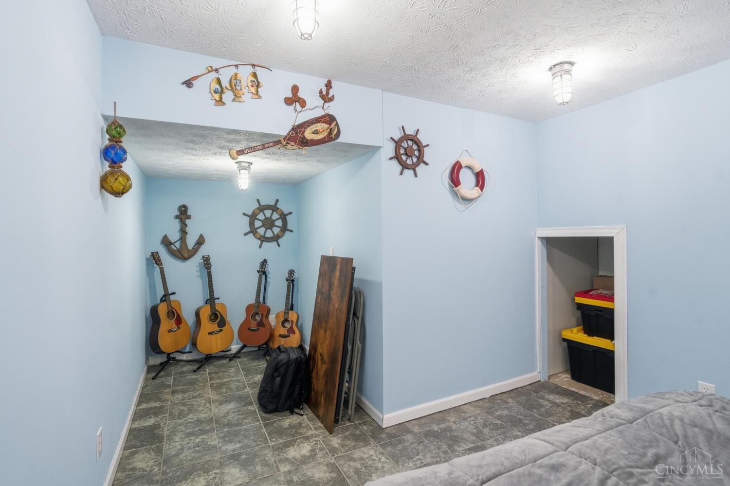 7808 Meadow Crest Court