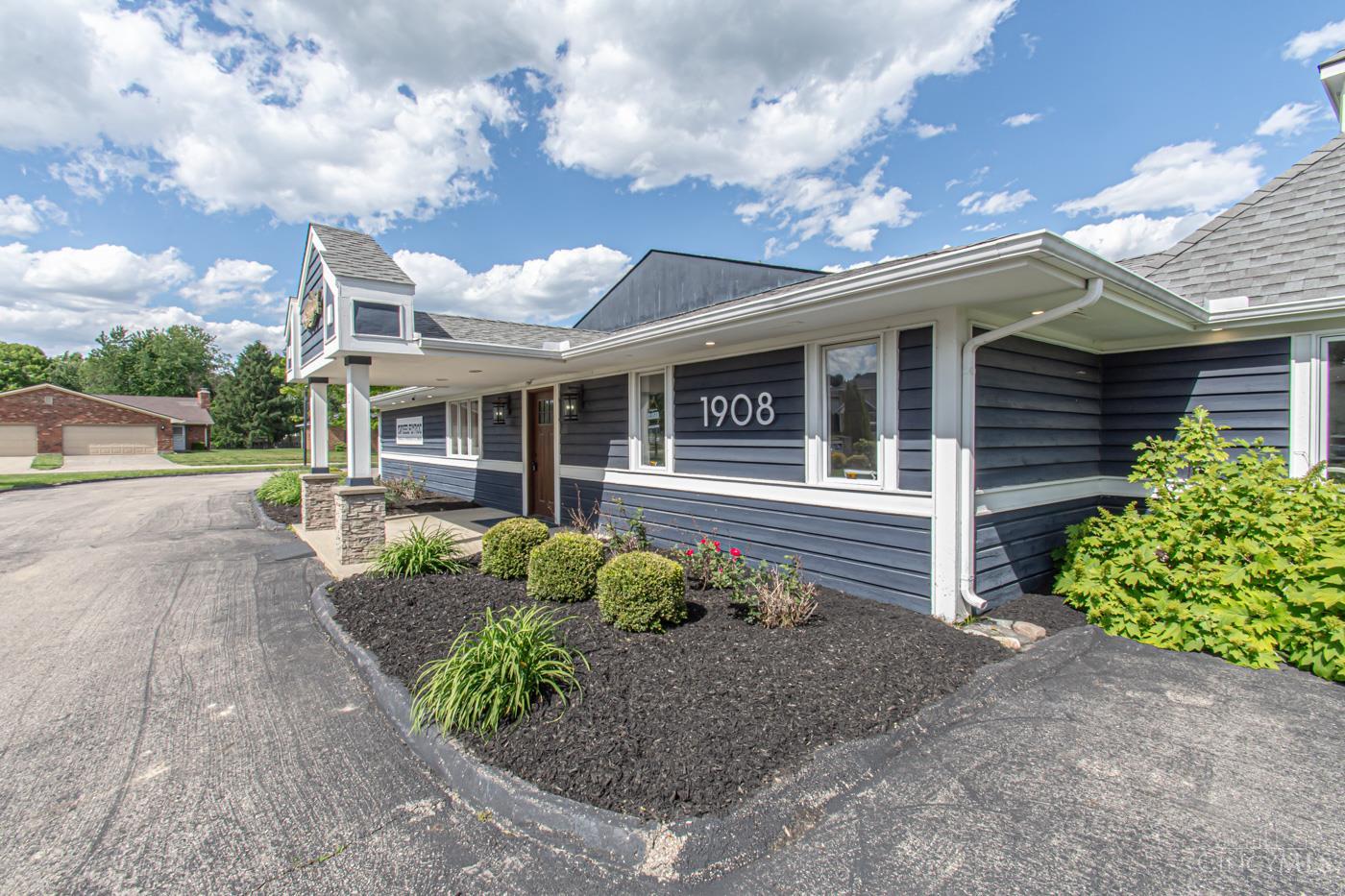 1908 N Lakeman Drive