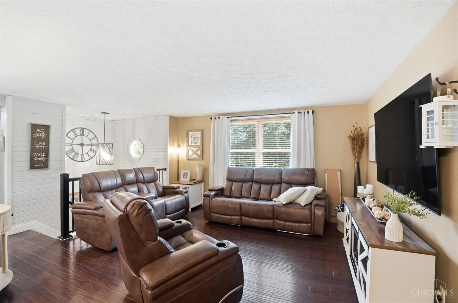 5766 Richland Circle