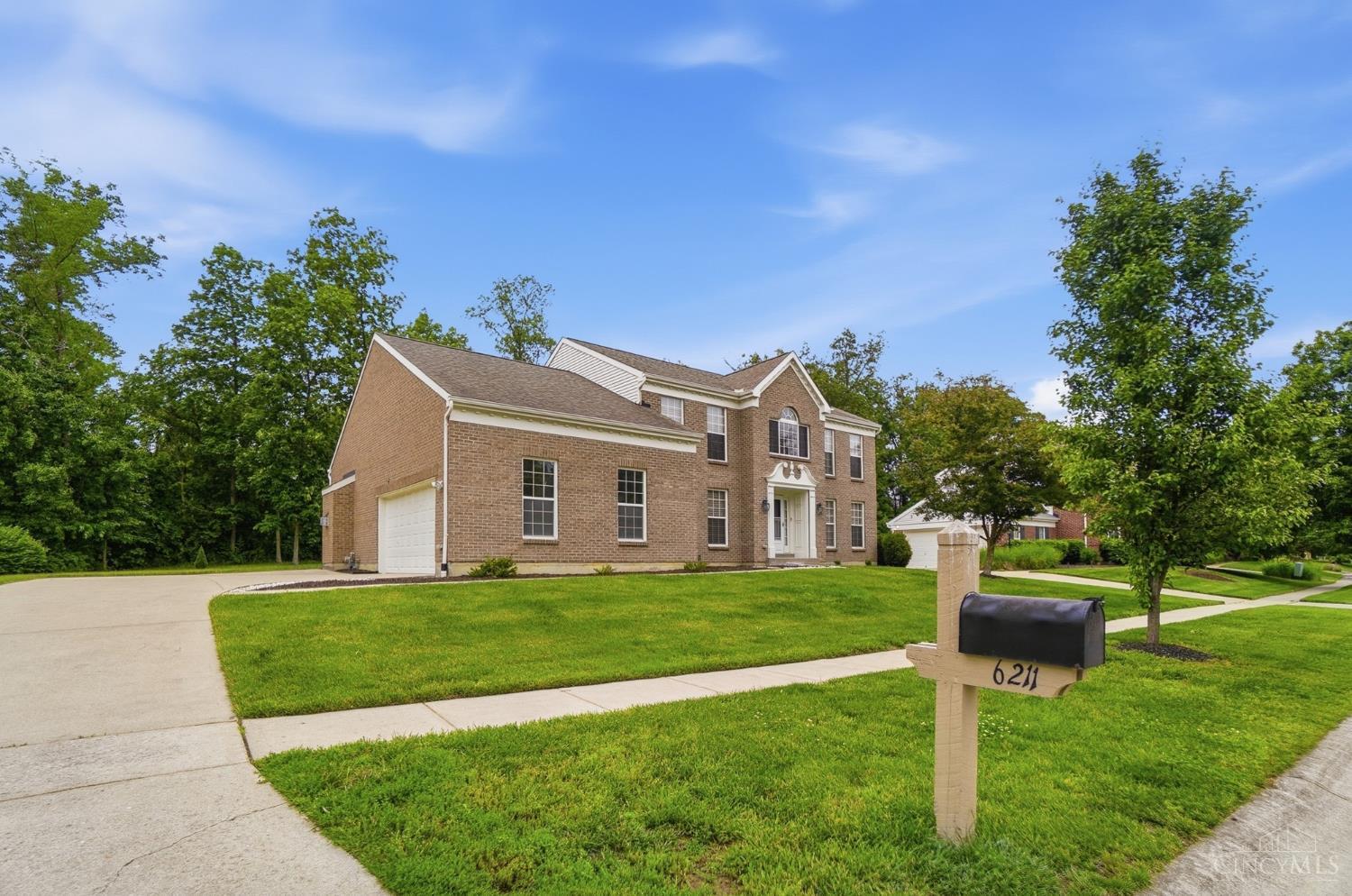 6211 Avebury Court