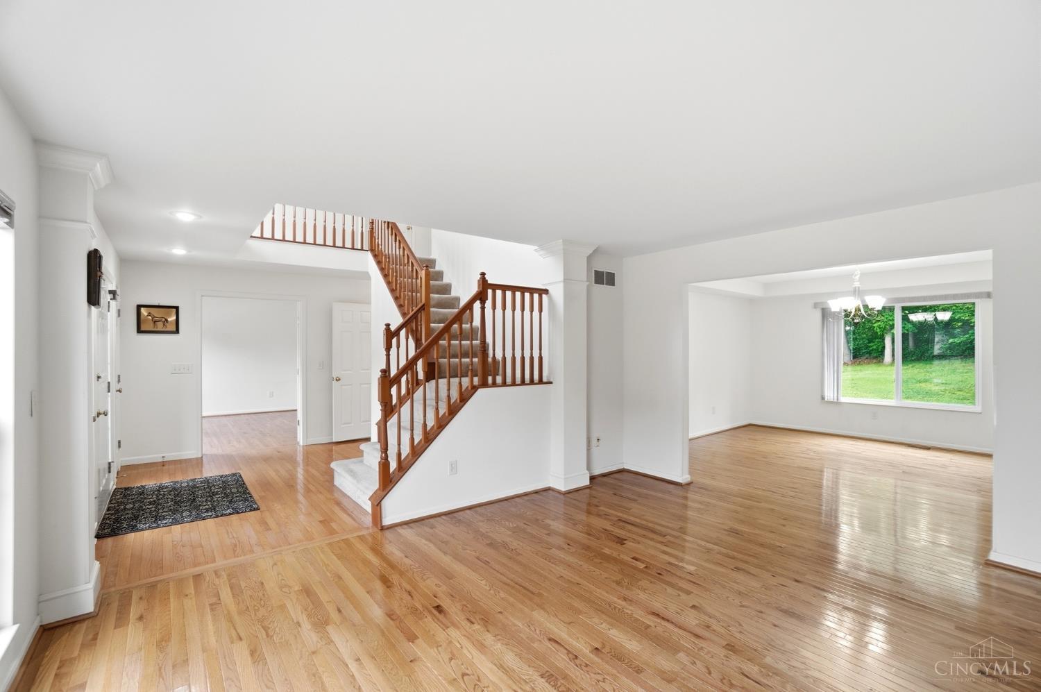 6211 Avebury Court