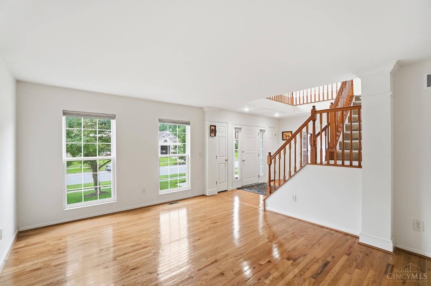 6211 Avebury Court