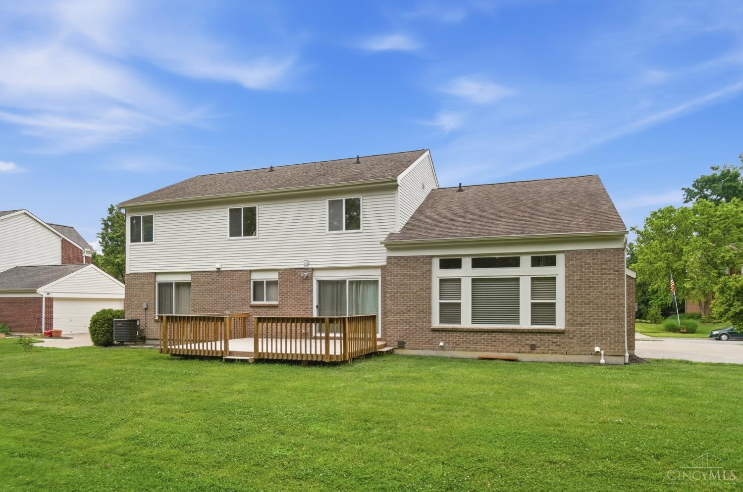 6211 Avebury Court