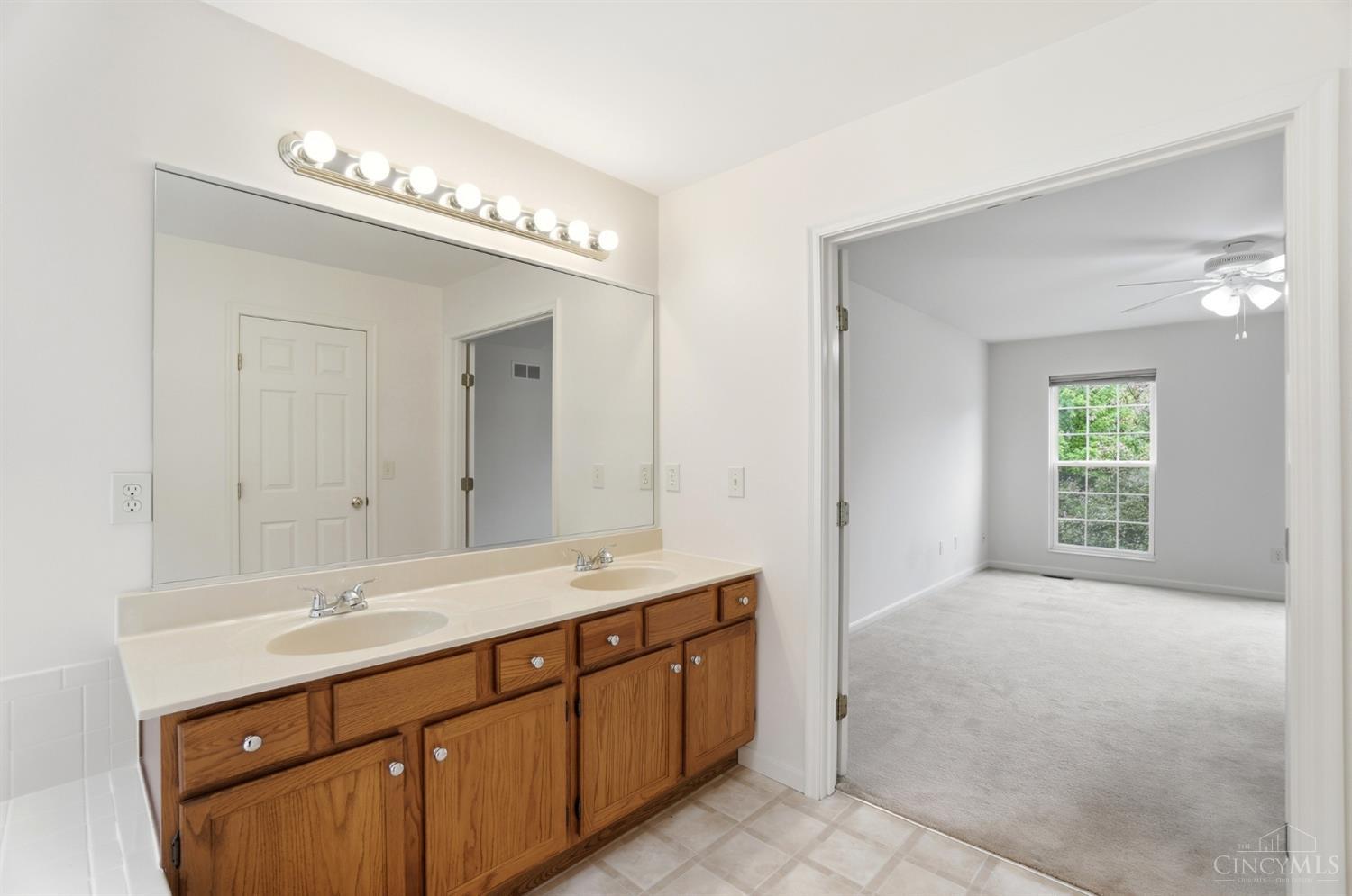 6211 Avebury Court