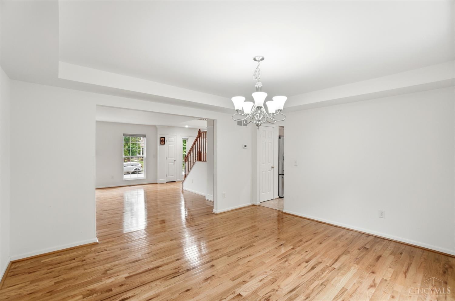 6211 Avebury Court