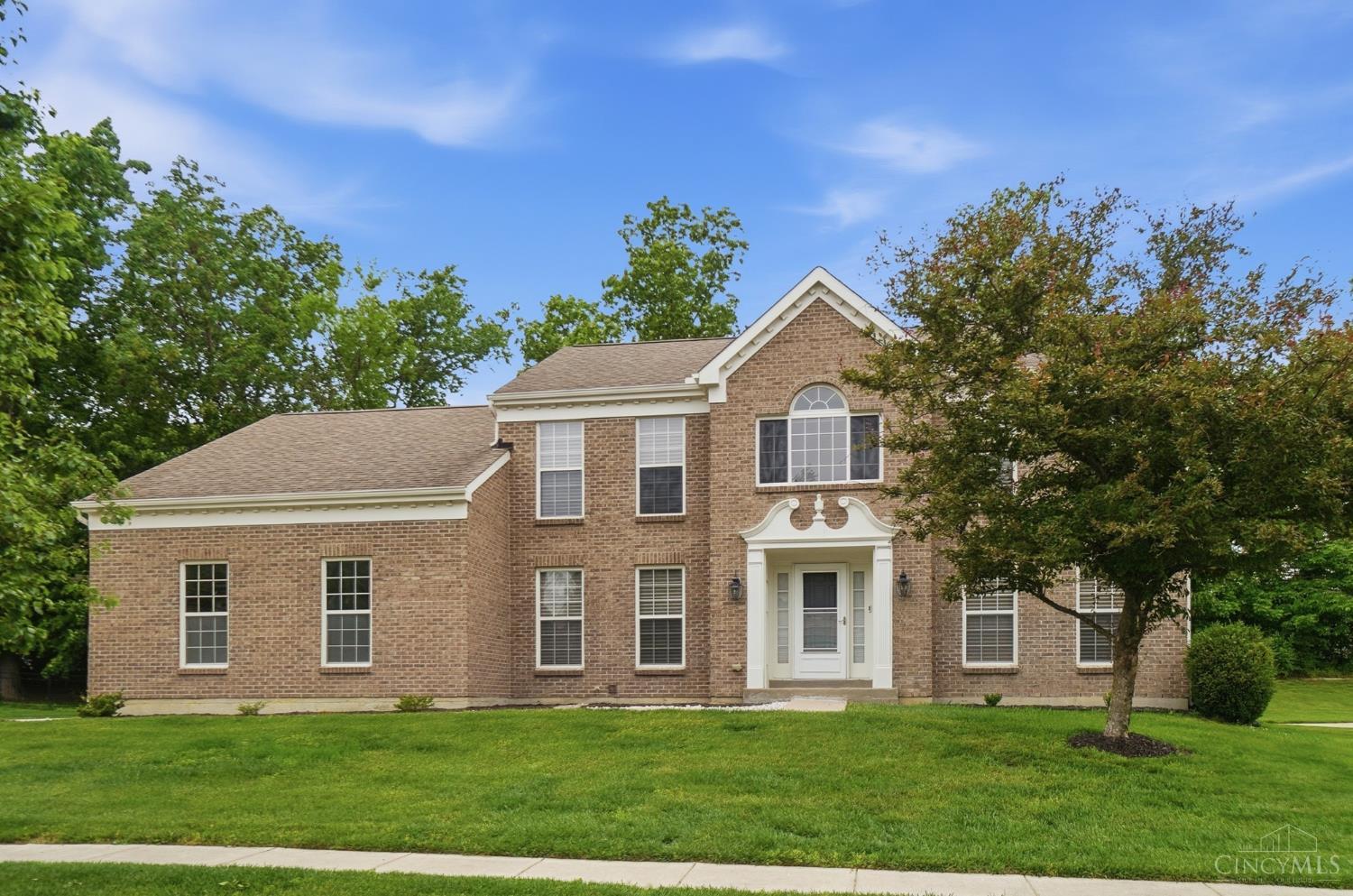 6211 Avebury Court