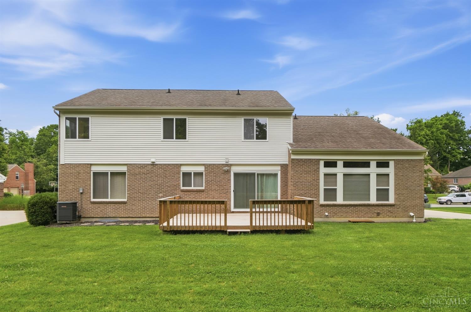 6211 Avebury Court