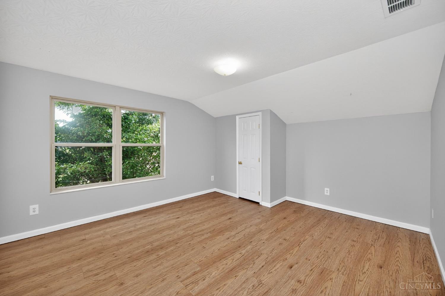 218 Heffron Circle