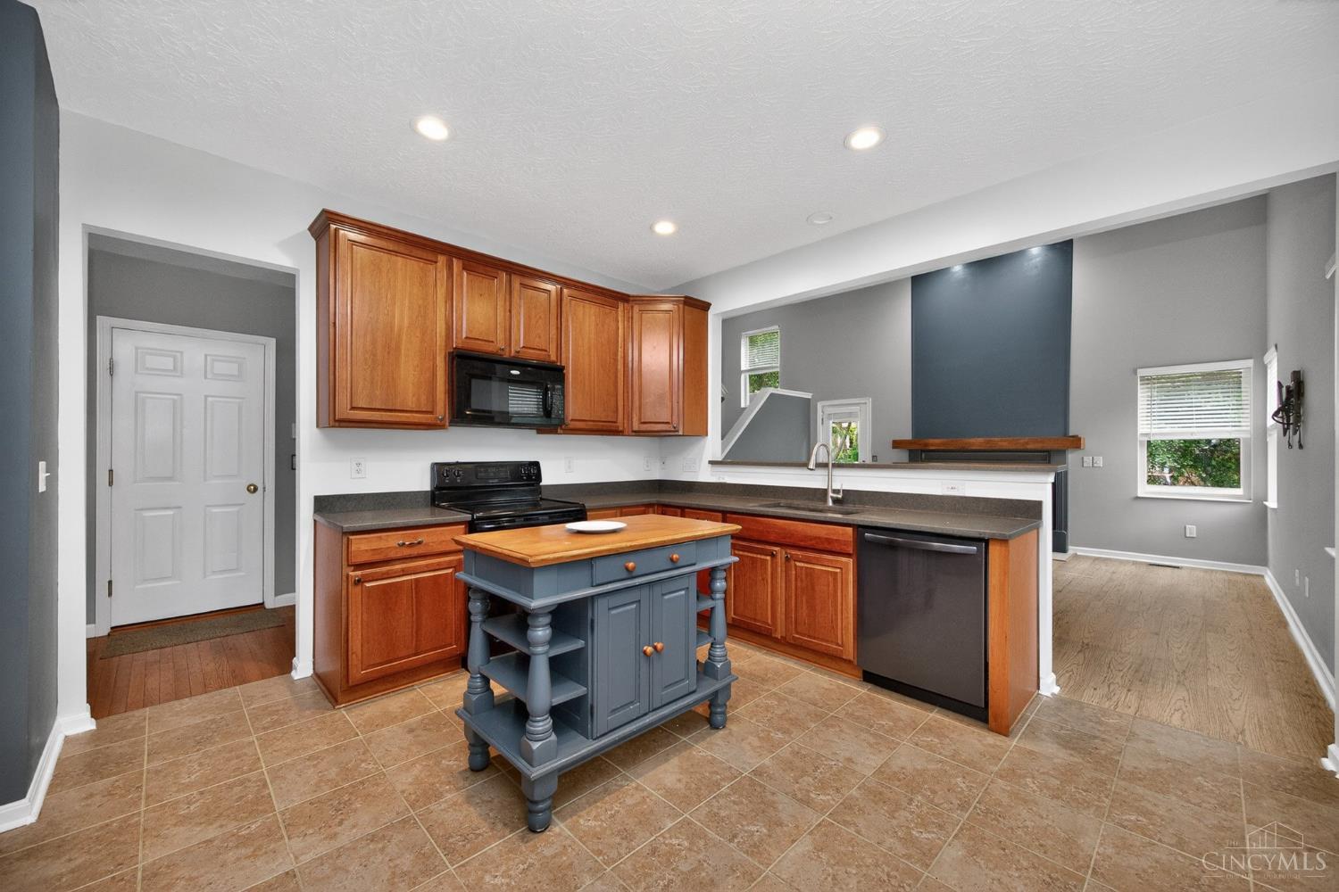 218 Heffron Circle