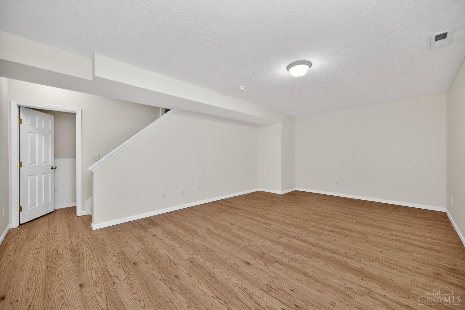218 Heffron Circle