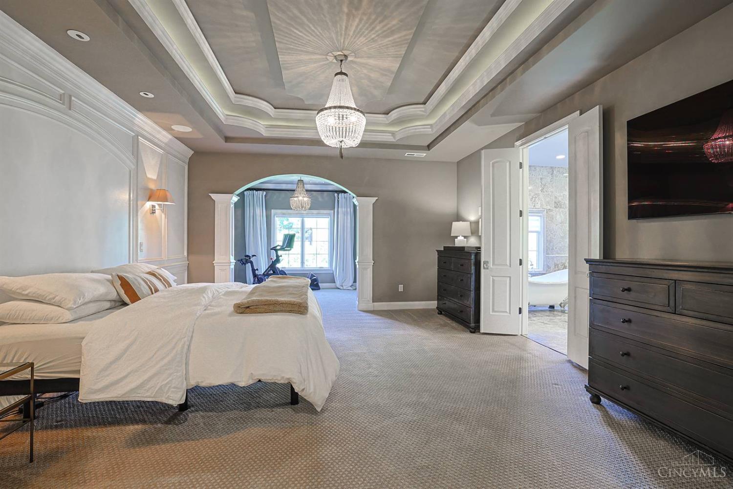 8880 Bayside Court