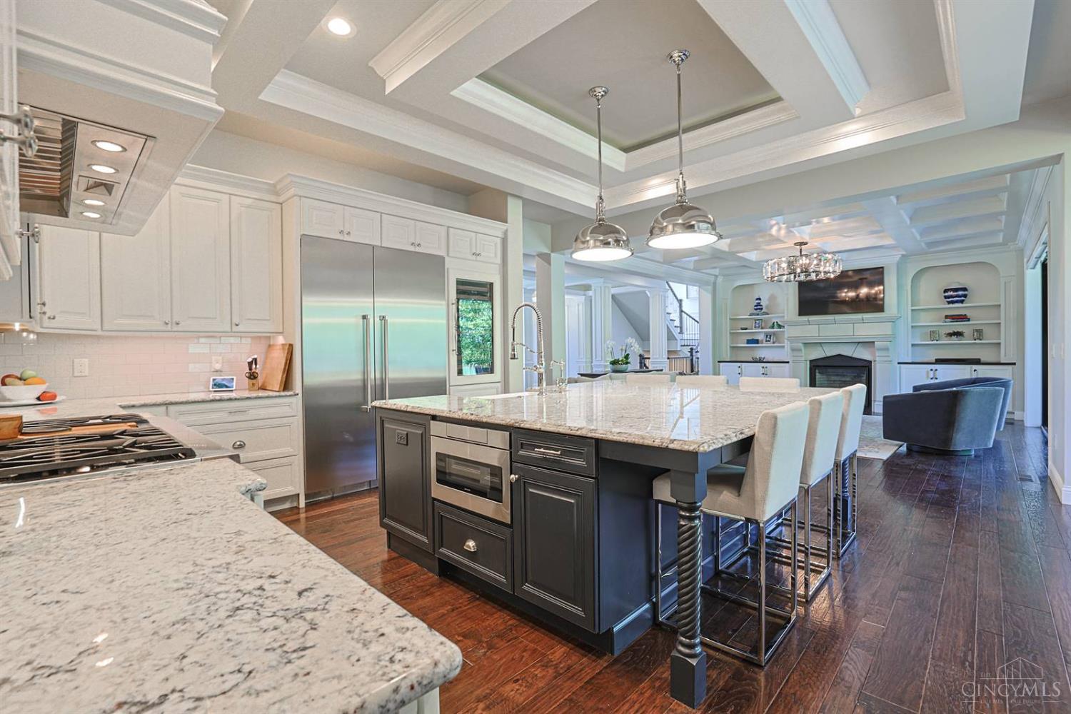 8880 Bayside Court