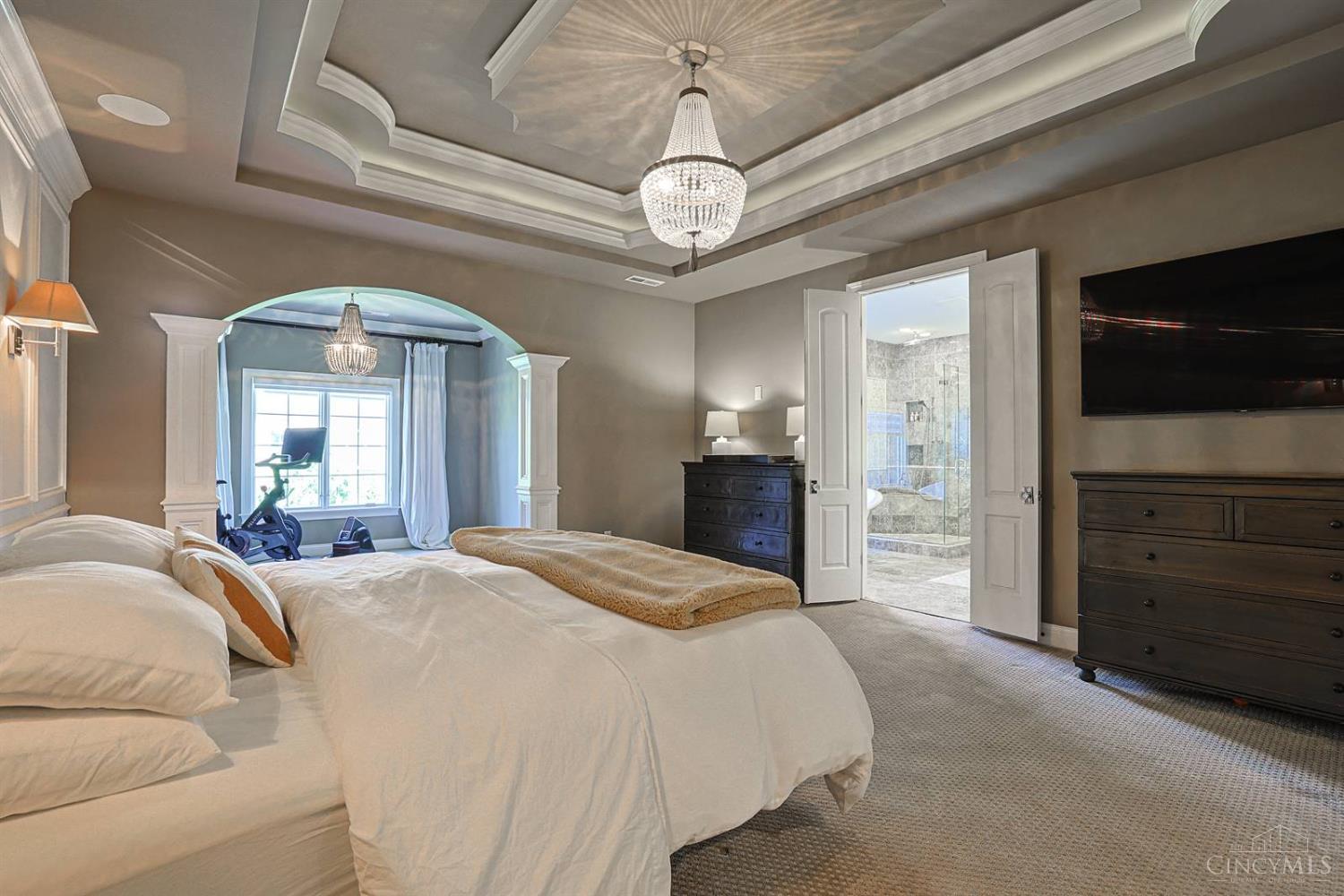 8880 Bayside Court