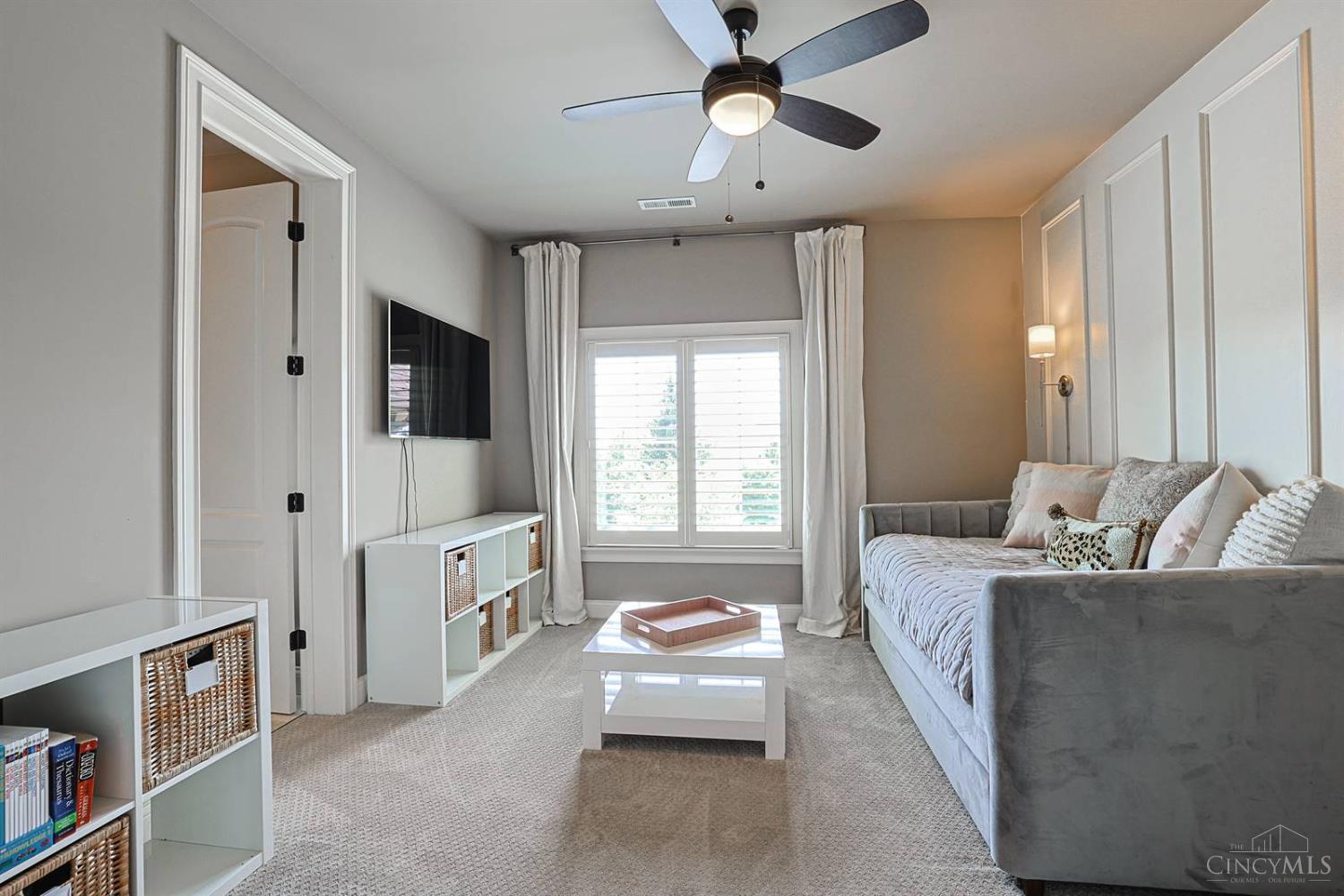 8880 Bayside Court