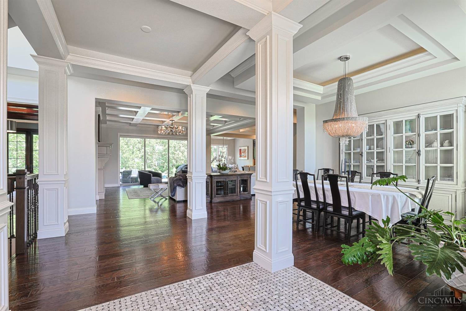8880 Bayside Court