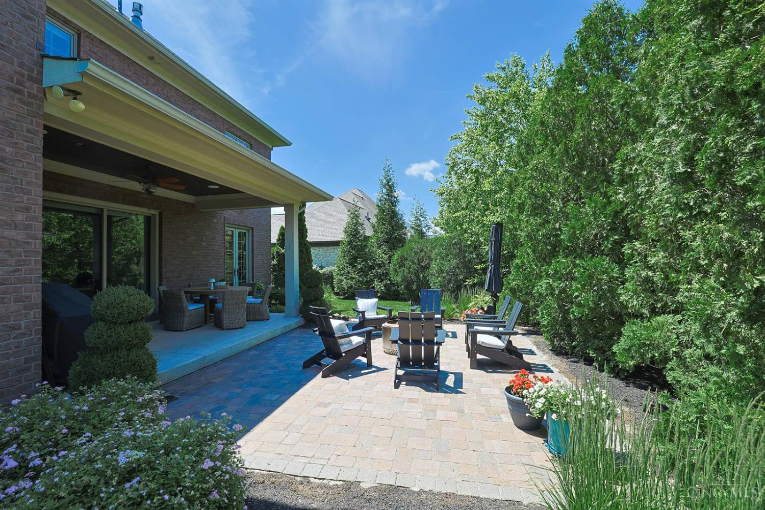 8880 Bayside Court