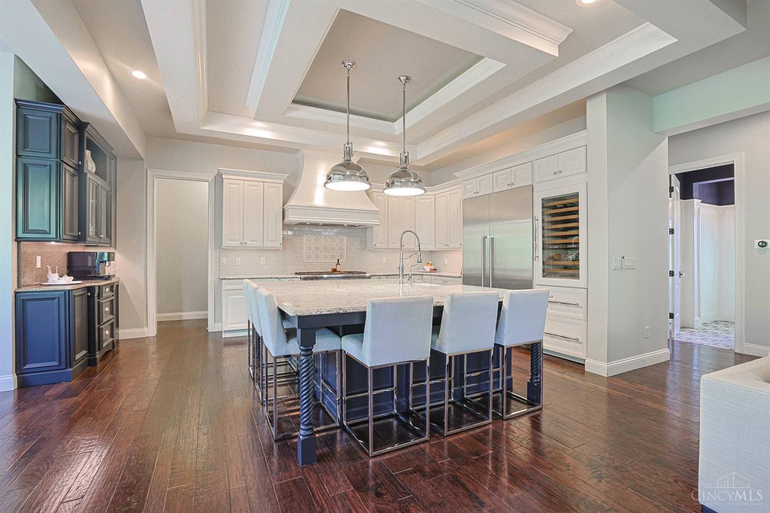 8880 Bayside Court