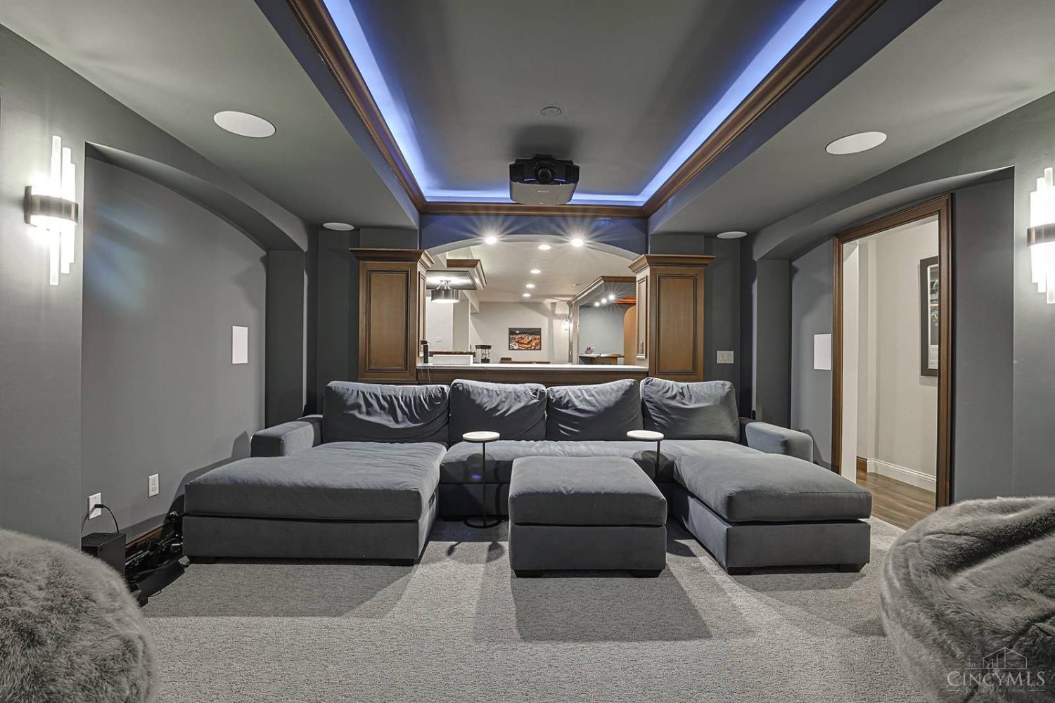 8880 Bayside Court