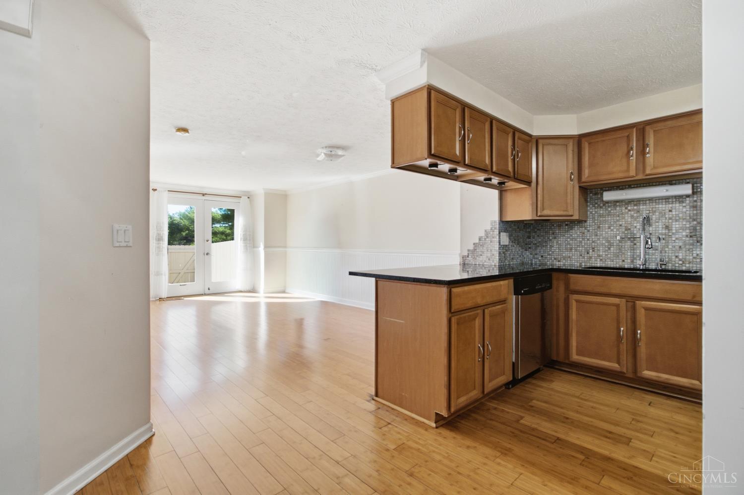 8434 Island Pines Place