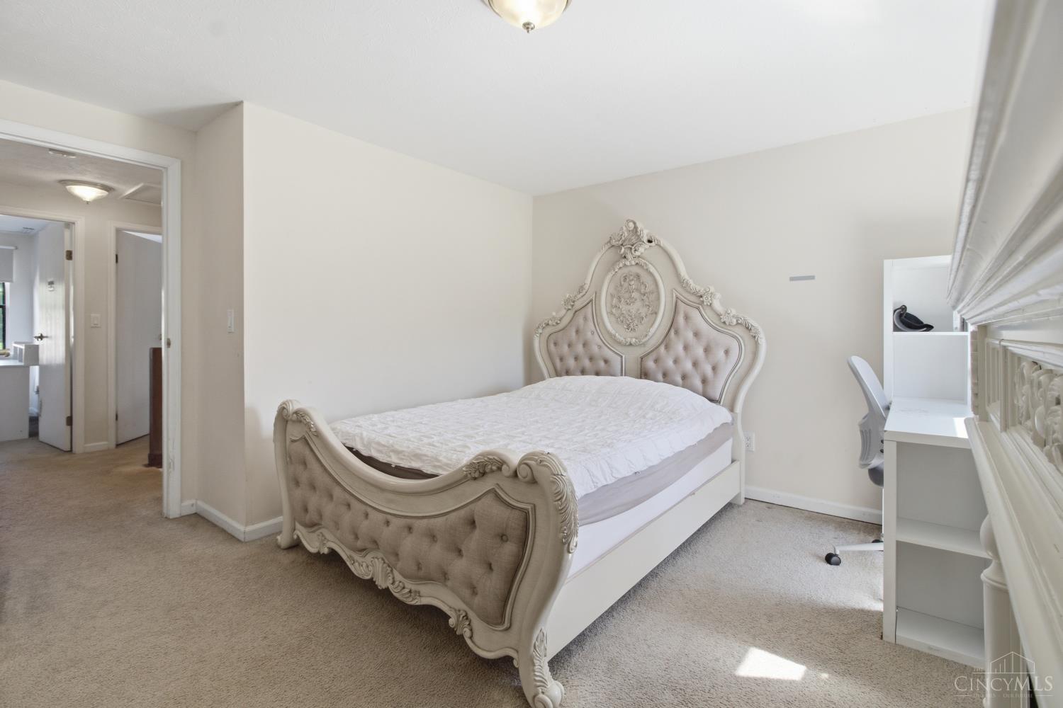 8434 Island Pines Place