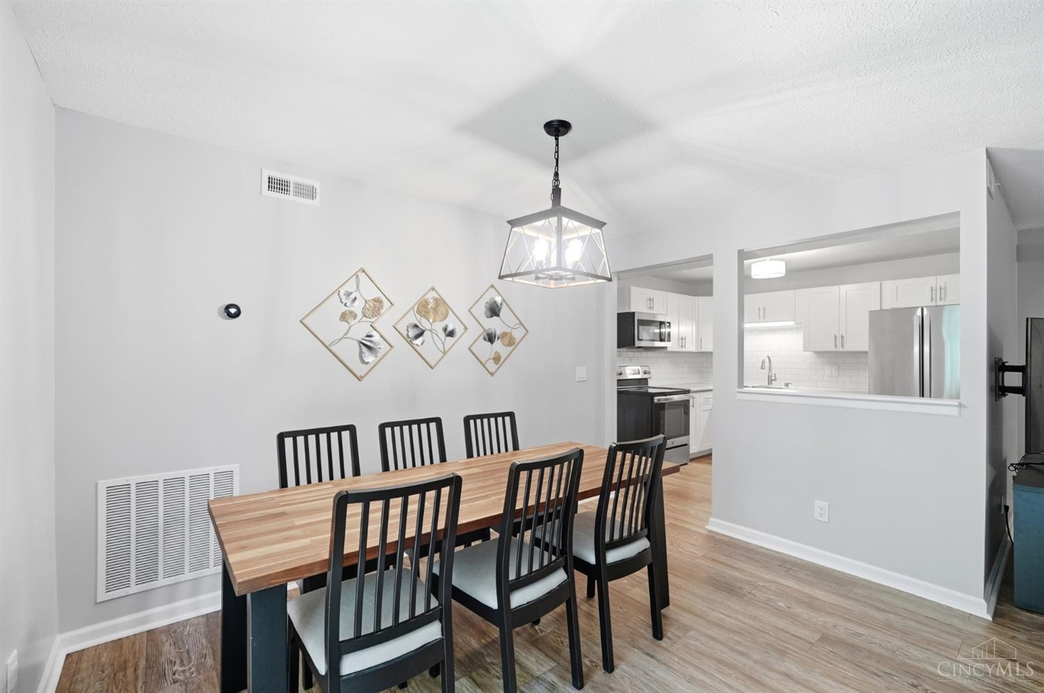 5889 Hanley Close 131