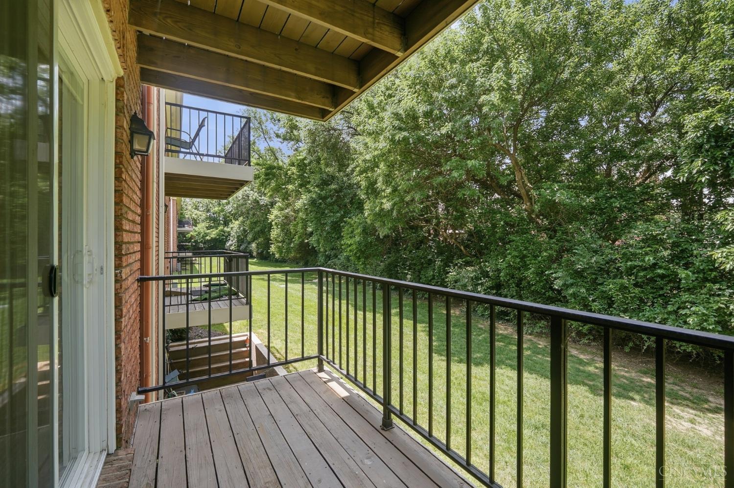 5889 Hanley Close 131