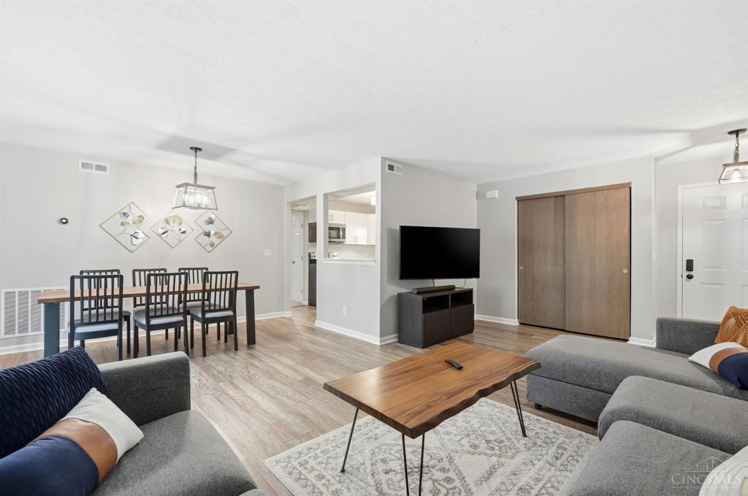 5889 Hanley Close 131
