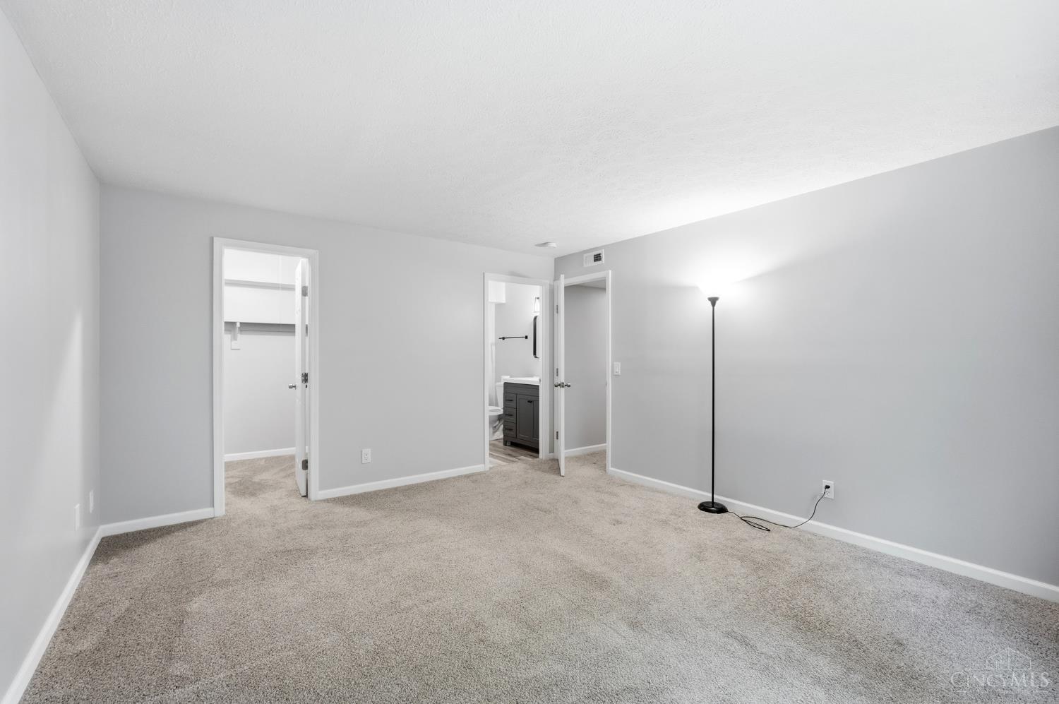 5889 Hanley Close 131