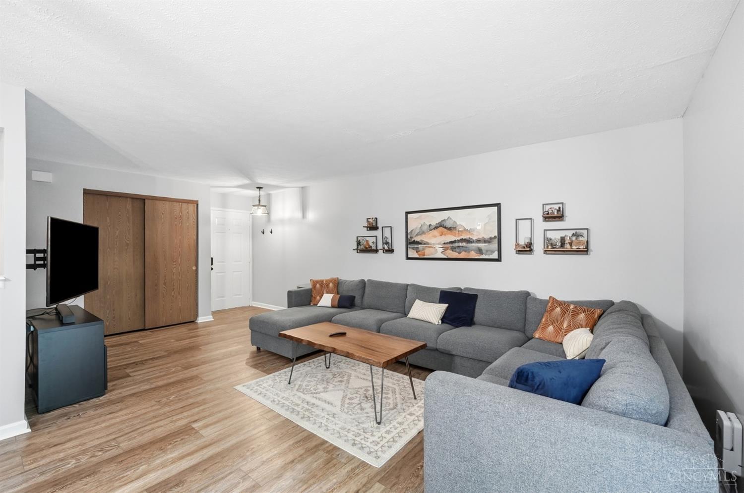 5889 Hanley Close 131
