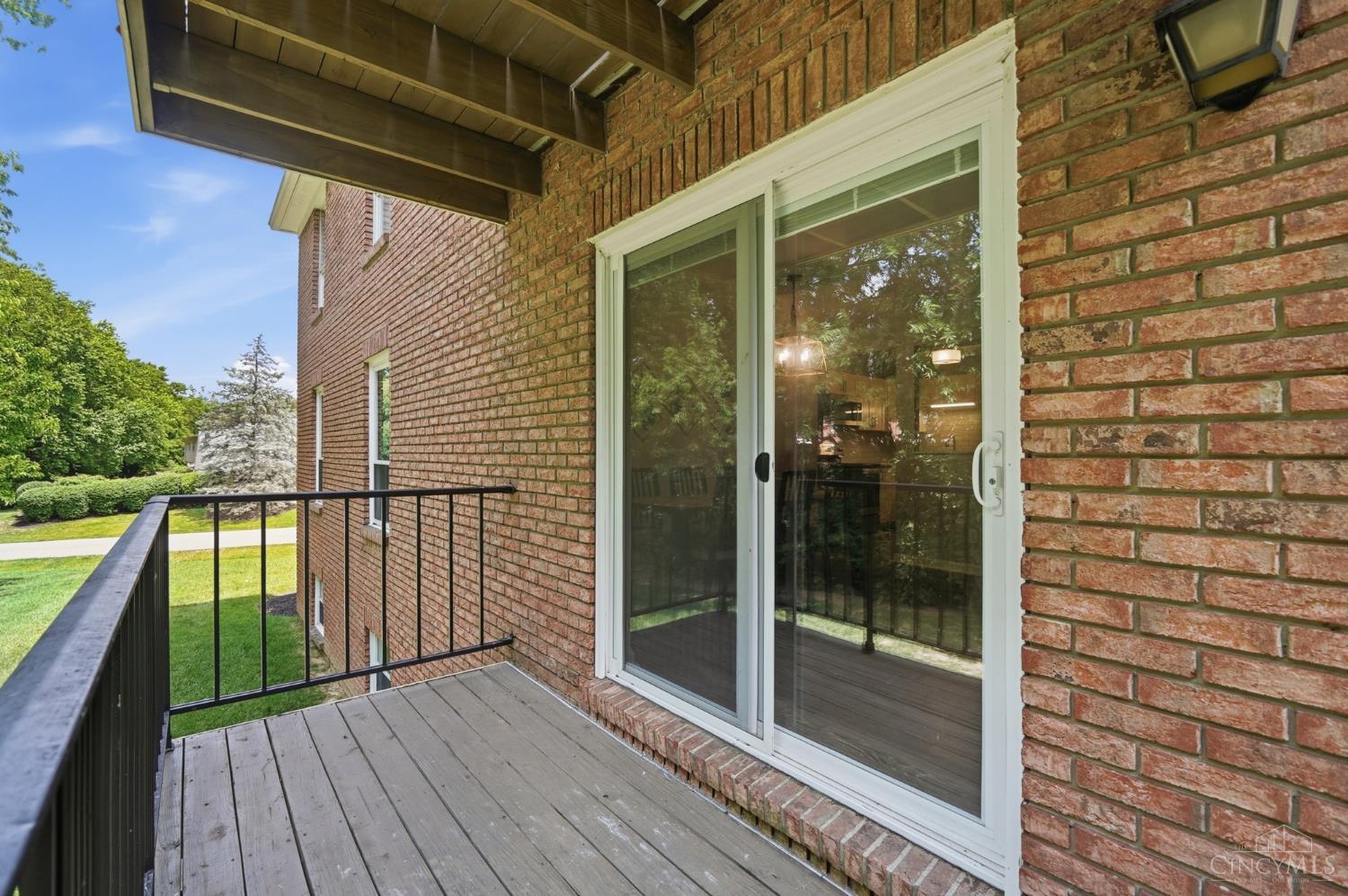 5889 Hanley Close 131