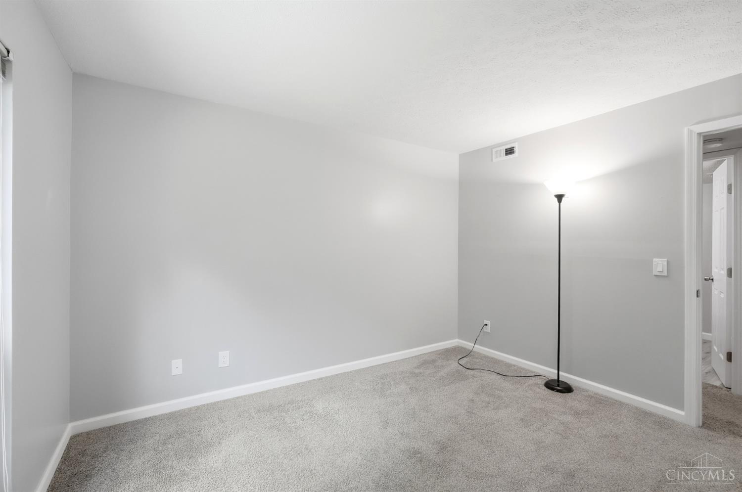 5889 Hanley Close 131