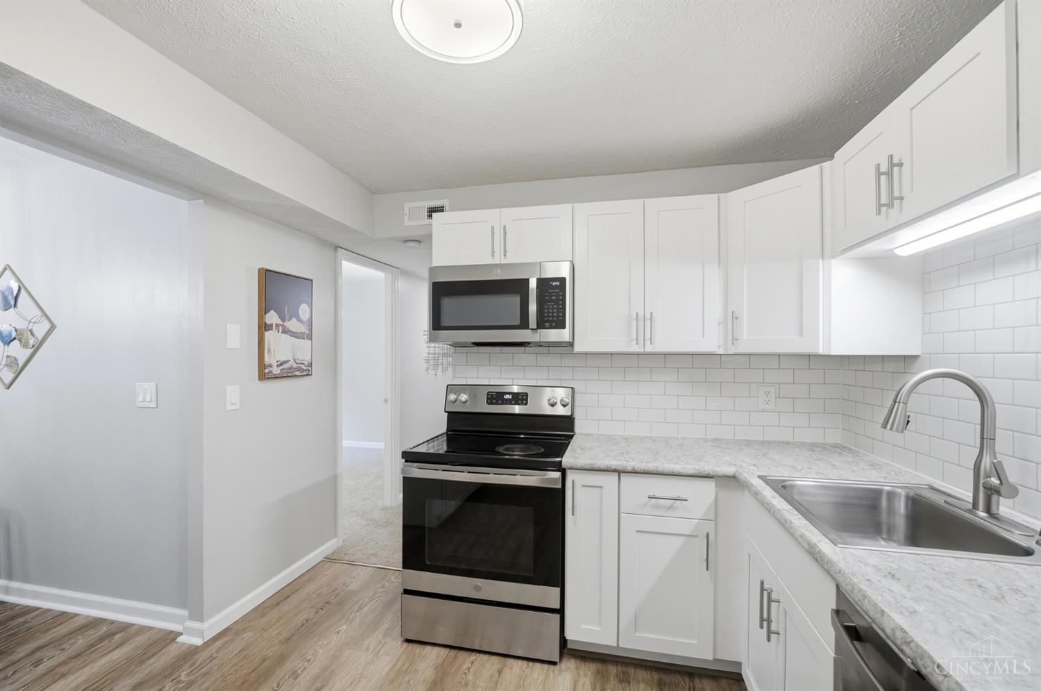 5889 Hanley Close 131