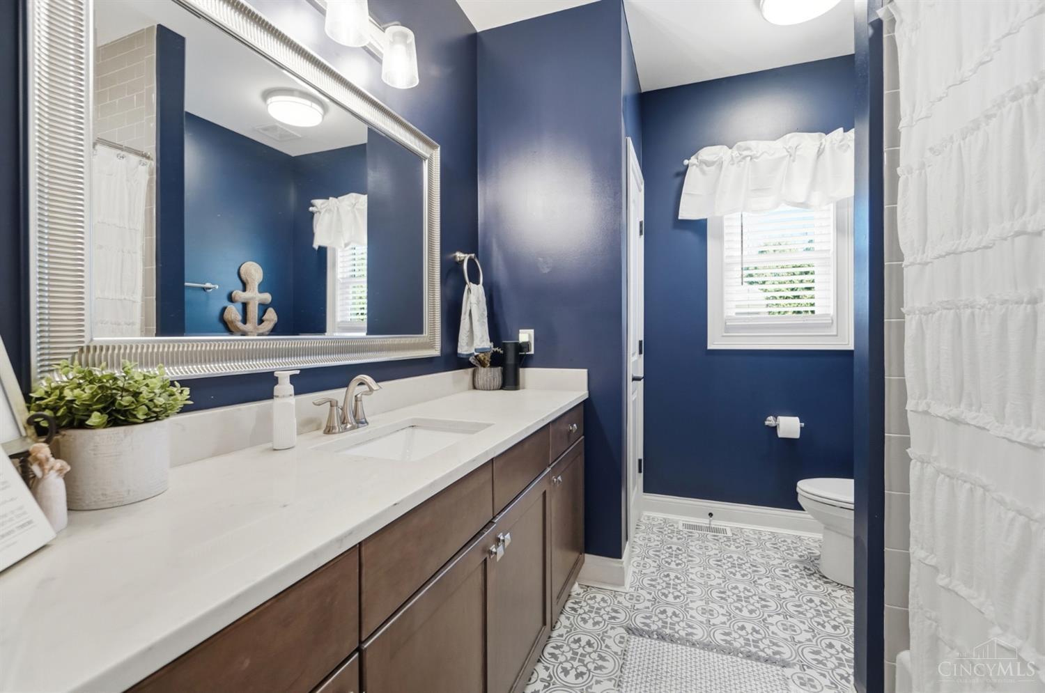 7524 Grand River Court